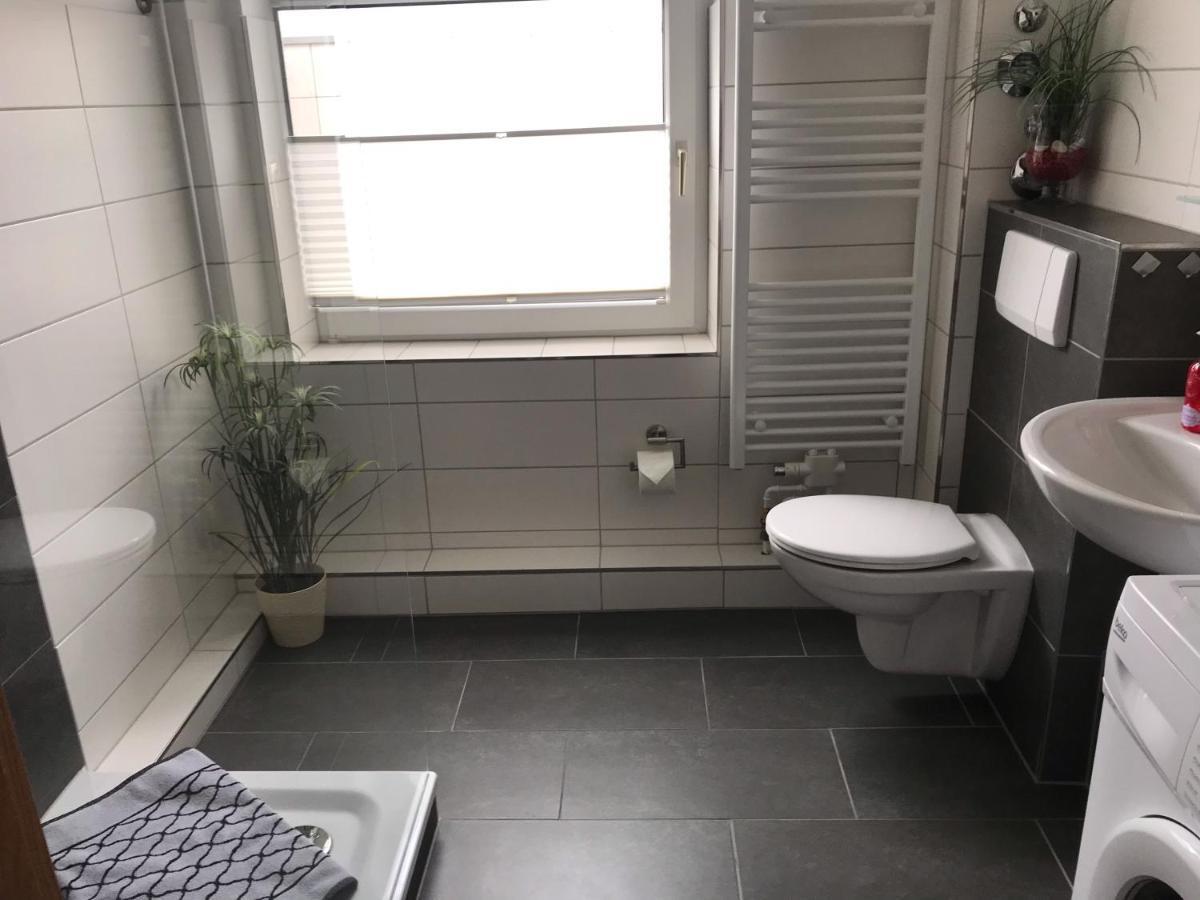 Ferienwohnung am Schlossparkcenter Schwerin  Exterior foto